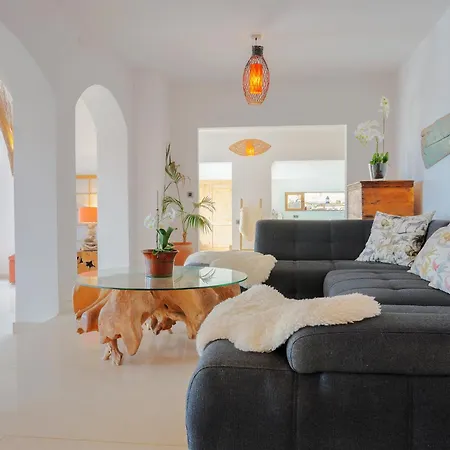 Villa Palacio And Yurt - 2 Pools - Hot Tub - Fantastic Sea Views