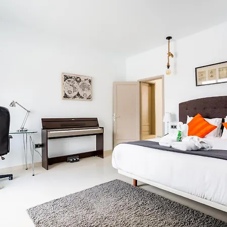 Palacio And Yurt - 2 Pools - Hot Tub - Fantastic Sea Views * Tabayesco