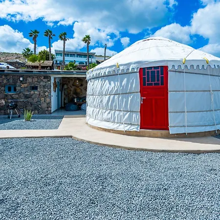 Palacio And Yurt - 2 Pools - Hot Tub - Fantastic Sea Views