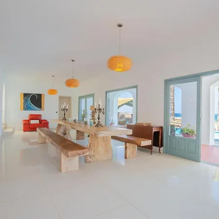 Villa Palacio And Yurt - 2 Pools - Hot Tub - Fantastic Sea Views *