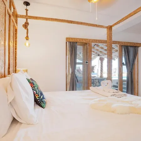 Palacio And Yurt - 2 Pools - Hot Tub - Fantastic Sea Views Вилла Табайеско