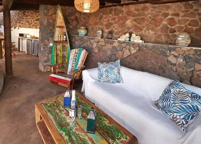 Palacio&yurt - 2 Pools - Hot Tub - Fantastic Sea Views * Tabayesco