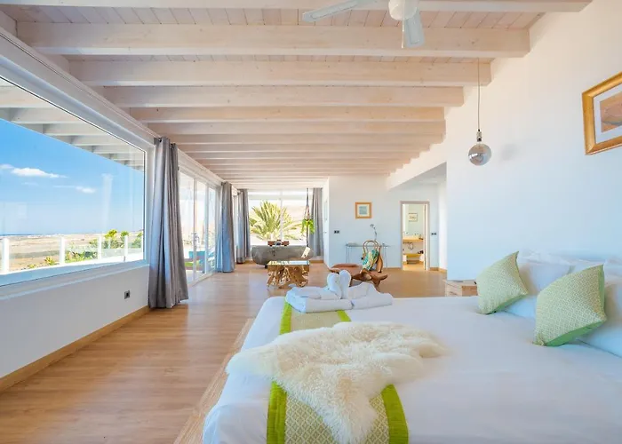 Palacio&yurt - 2 Pools - Hot Tub - Fantastic Sea Views Villa *