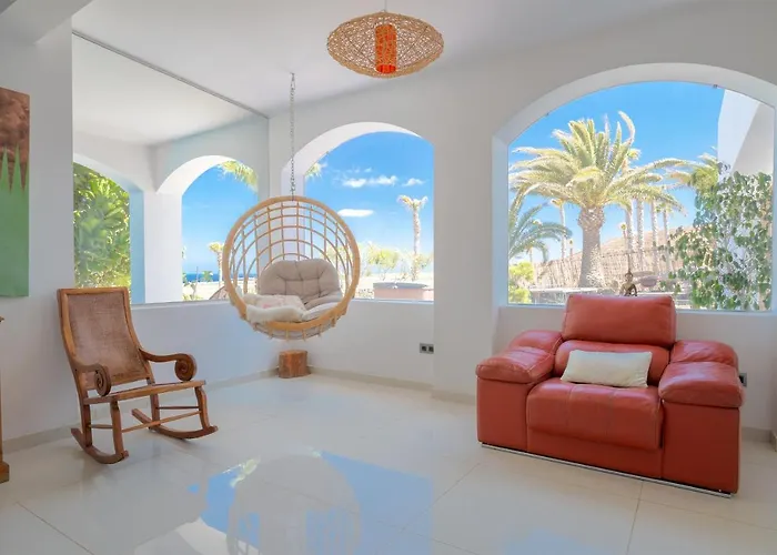 Villa Palacio&yurt - 2 Pools - Hot Tub - Fantastic Sea Views