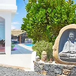 Palacio And Yurt - 2 Pools - Hot Tub - Fantastic Sea Views