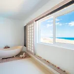 Vila Palacio And Yurt - 2 Pools - Hot Tub - Fantastic Sea Views *