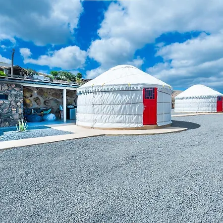 Palacio And Yurt - 2 Pools - Hot Tub - Fantastic Sea Views Villa *