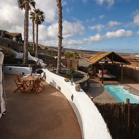 Palacio And Yurt - 2 Pools - Hot Tub - Fantastic Sea Views Tabayesco