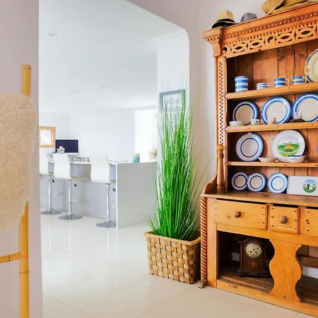 Willa Palacio And Yurt - 2 Pools - Hot Tub - Fantastic Sea Views *