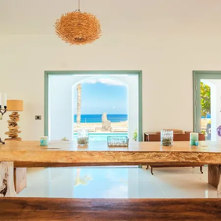 Palacio And Yurt - 2 Pools - Hot Tub - Fantastic Sea Views Willa Tabayesco