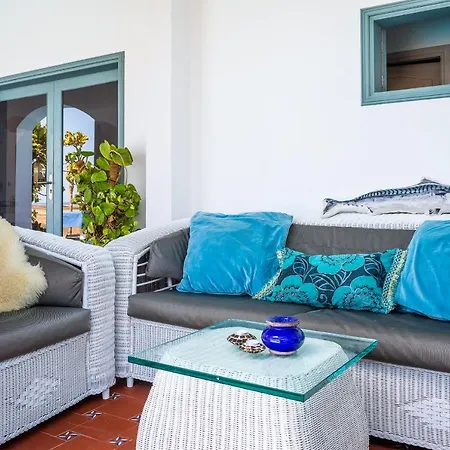Palacio And Yurt - 2 Pools - Hot Tub - Fantastic Sea Views Villa *
