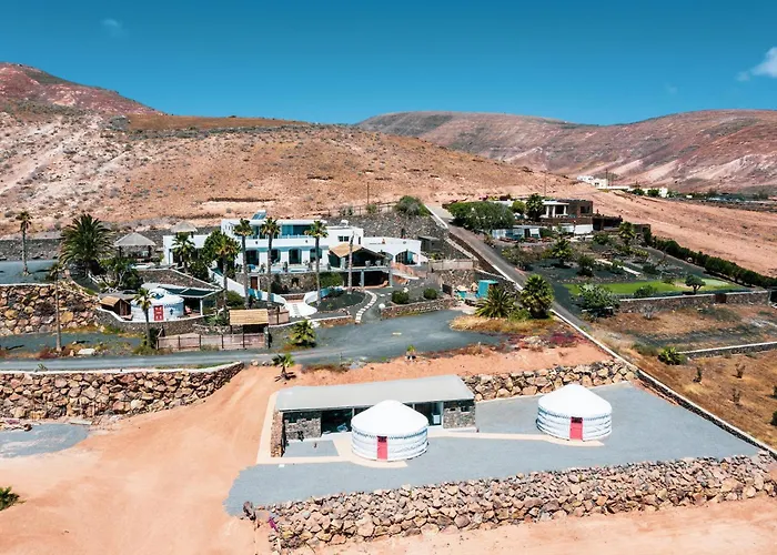 Vila Palacio And Yurt - 2 Pools - Hot Tub - Fantastic Sea Views Tabayesco