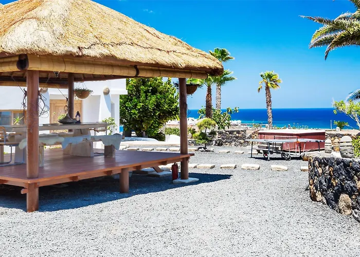 Palacio And Yurt - 2 Pools - Hot Tub - Fantastic Sea Views * Tabayesco