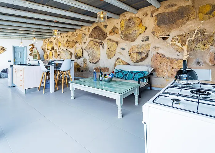 Palacio And Yurt - 2 Pools - Hot Tub - Fantastic Sea Views Vila