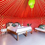 ヴィラ Palacio And Yurt - 2 Pools - Hot Tub - Fantastic Sea Views *