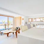 Palacio And Yurt - 2 Pools - Hot Tub - Fantastic Sea Views * Tabayesco