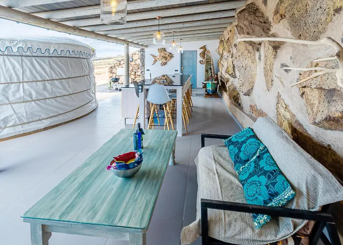 Palacio And Yurt - 2 Pools - Hot Tub - Fantastic Sea Views ヴィラ